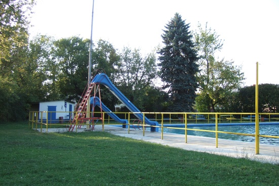 Koupaliště: Skluzavky